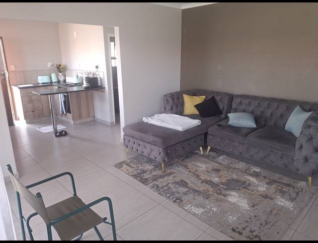2 BEDROOM FREEHOLD FOR SALE IN DAWN PARK